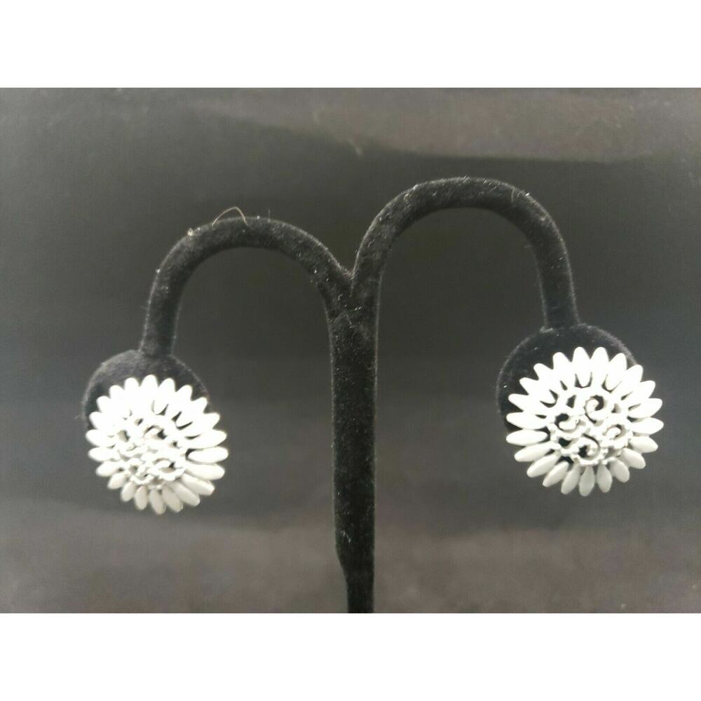 Vintage Monet White Enamel Gold Tone Clipon Button Sunflower Earrings